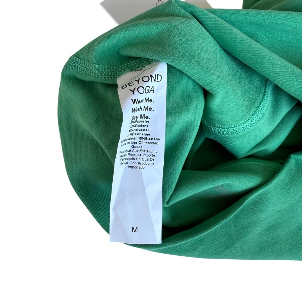 Beyond Yoga Green Women's Shorts - Picture 10 of 10